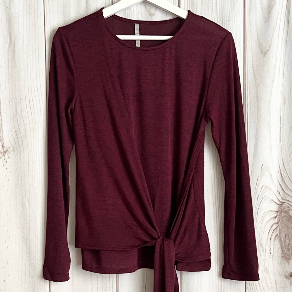 Burgundy Knotted Top - Picture 4 of 5